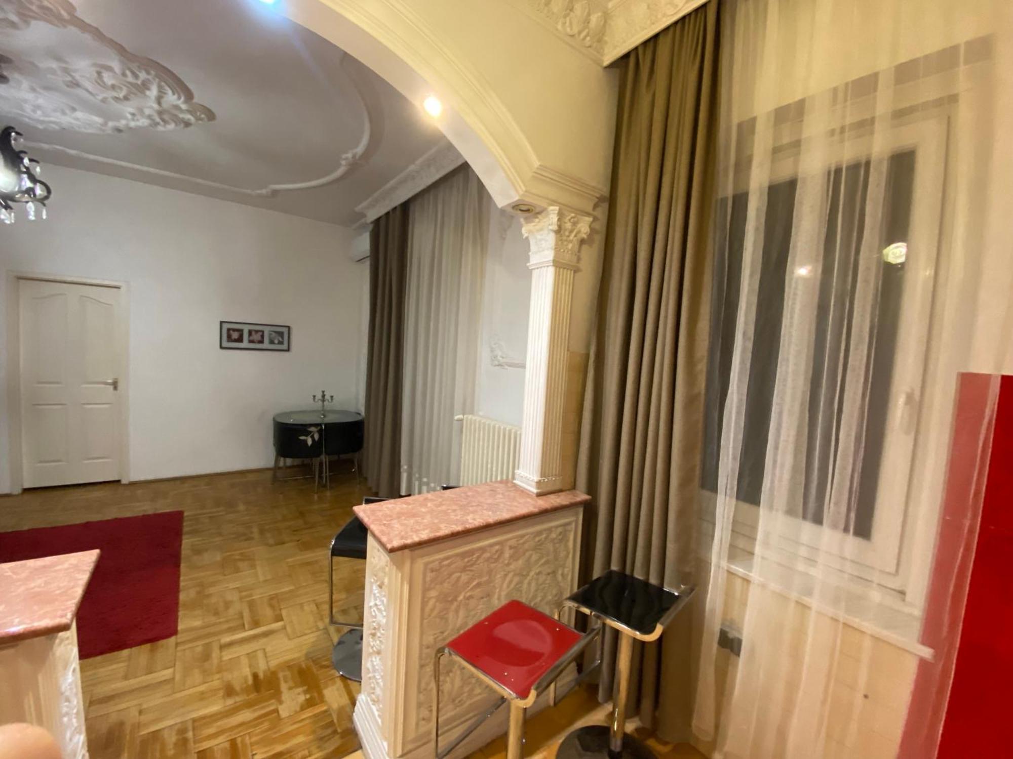 Apartment With Balcony And Ac Next To Danube Budapest Esterno foto